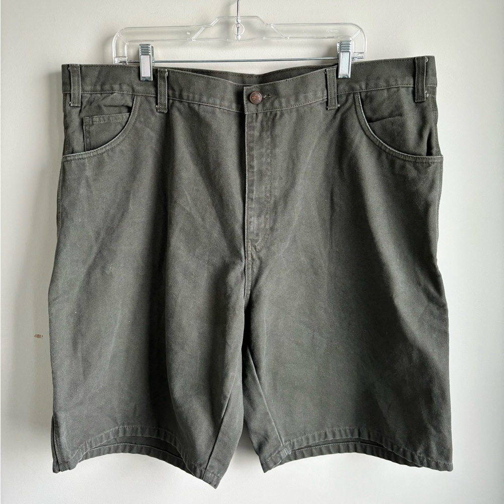 Dickies menβs carpenter shorts 42 x 10 in greenish grey color new!